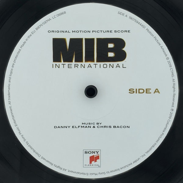 OST - MIB International (Danny Elfman & Chris Bacon) [Original Motion Picture Soundtrack] (19075944451)