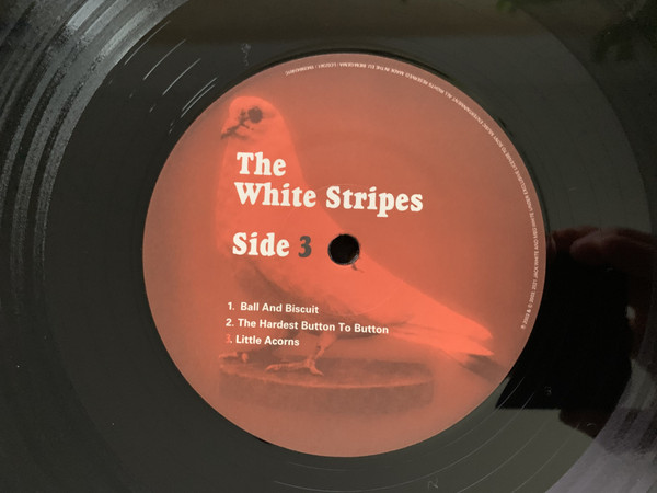 The White Stripes - Elephant (19439842401)
