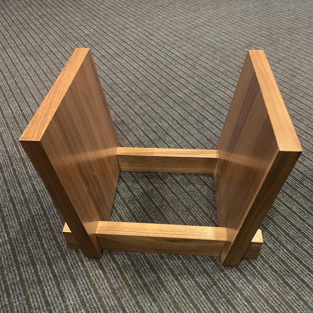 Antall Vinyl Stand-01 walnut
