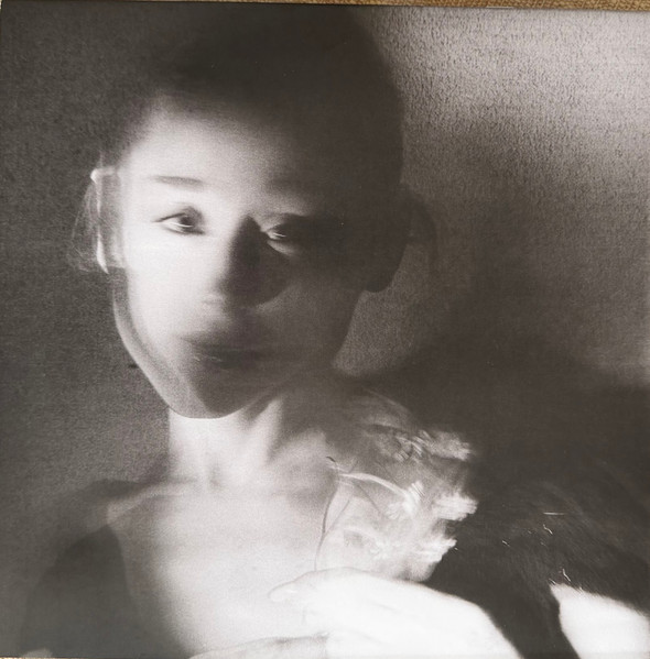 Ariana Grande - Petal [Translucent Pearly White Vinyl] (199957923750)