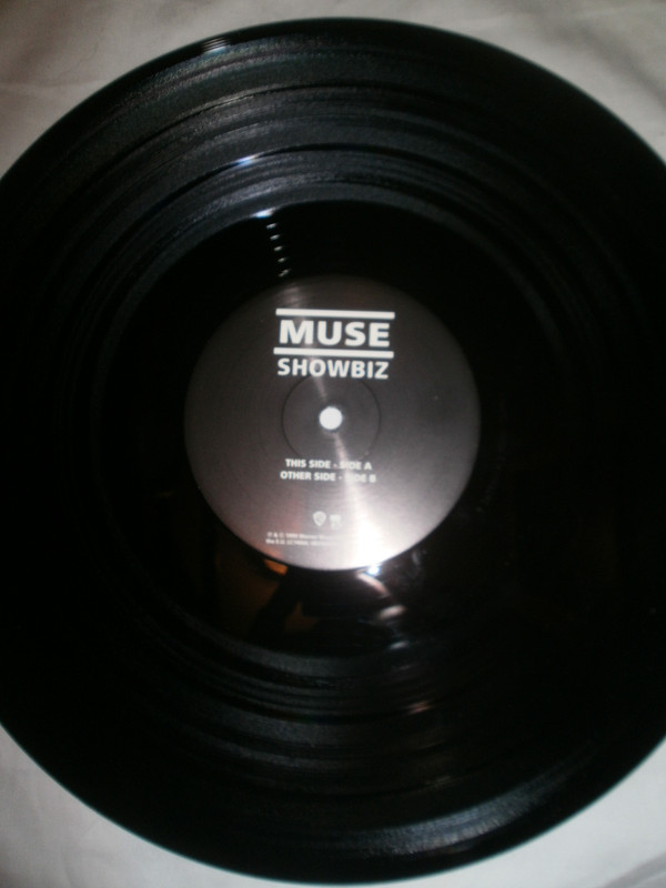 Muse - Showbiz (0825646912223)