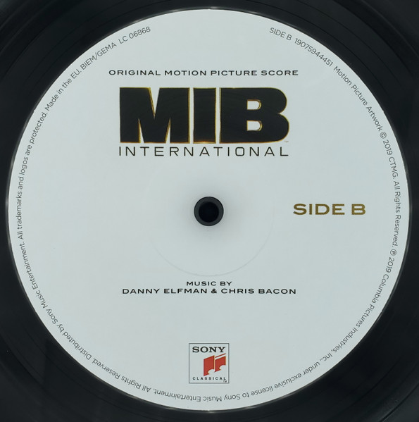 OST - MIB International (Danny Elfman & Chris Bacon) [Original Motion Picture Soundtrack] (19075944451)