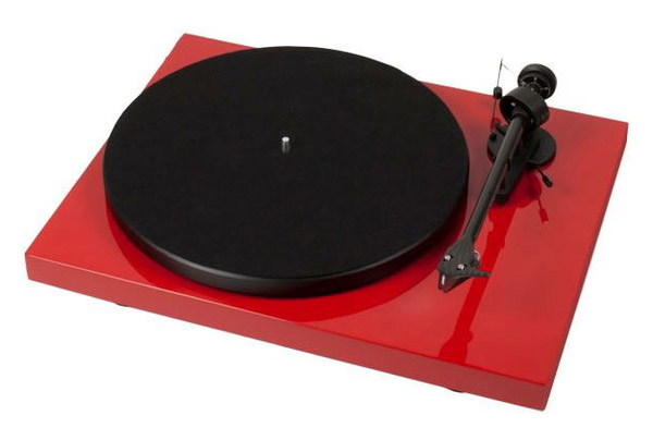 Pro-Ject Debut Carbon (DC) (Ortofon 2M Red) red