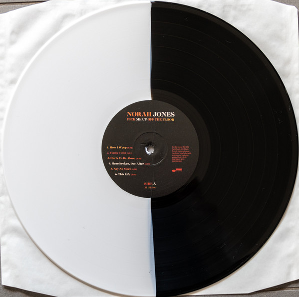 Norah Jones - Pick Me Up Off The Floor [Black and White vinyl] (00602508748875)