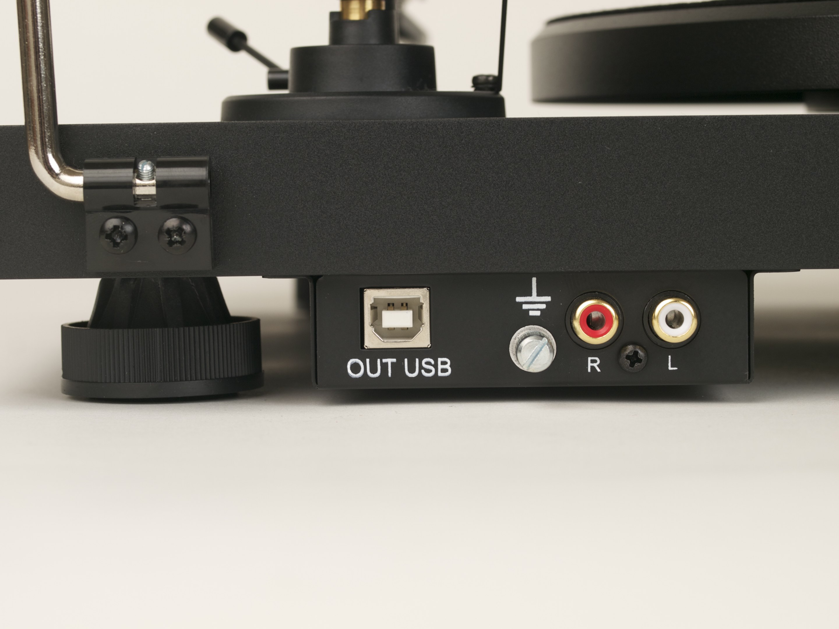 Pro-Ject Debut Carbon Phono USB (DC) (Ortofon OM10) red