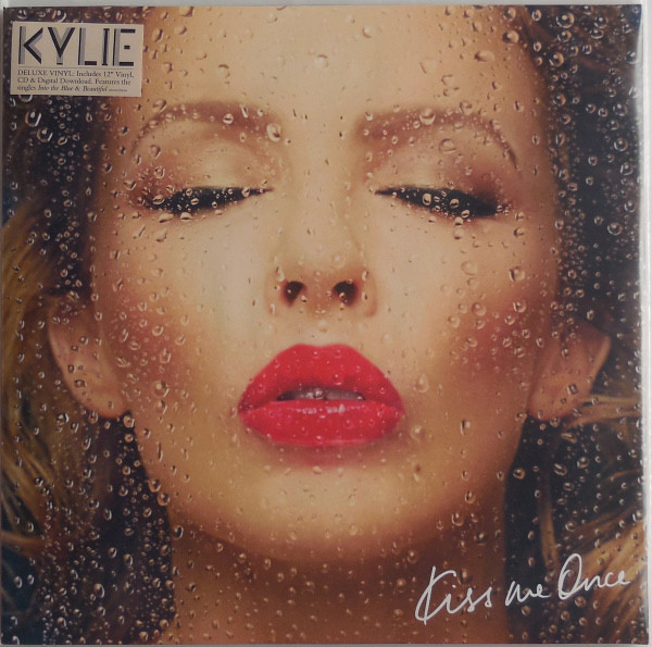 Kylie - Kiss Me Once (825646328048)
