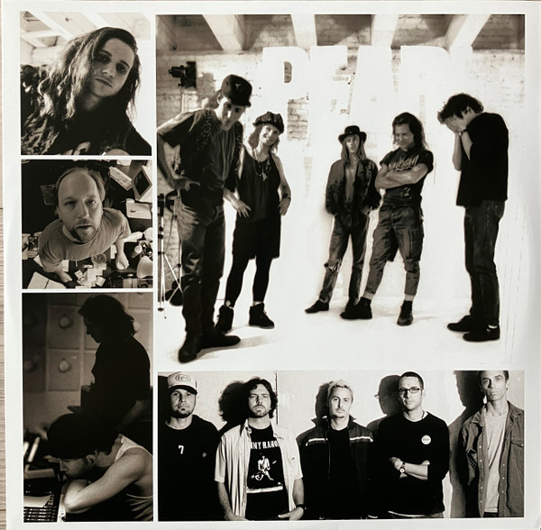 Pearl Jam – Rearviewmirror (Greatest Hits 1991-2003: Volume 1) (19439895051)